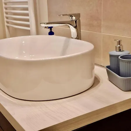 Apartament Near Hospital And Modena