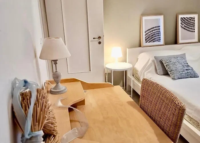 Near Hospital And * 摩德纳